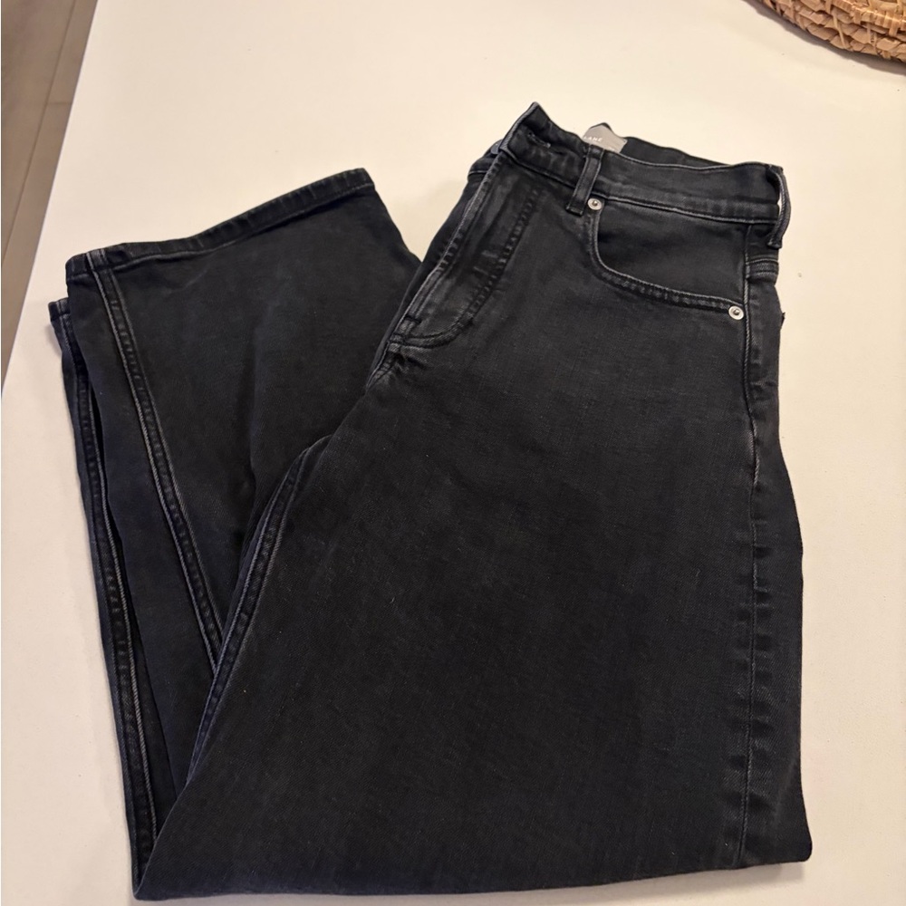 Everlane Women's barrel leg Jeans in Black